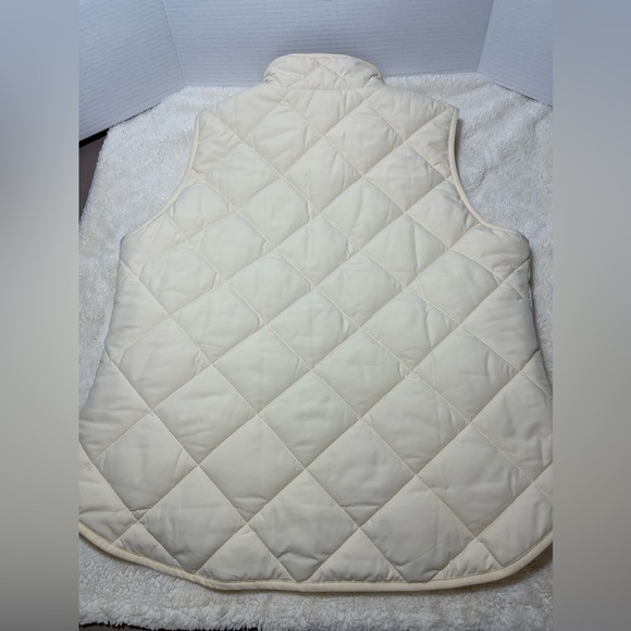 J Crew Mercantile Puffer Vest - Picture 8 of 8